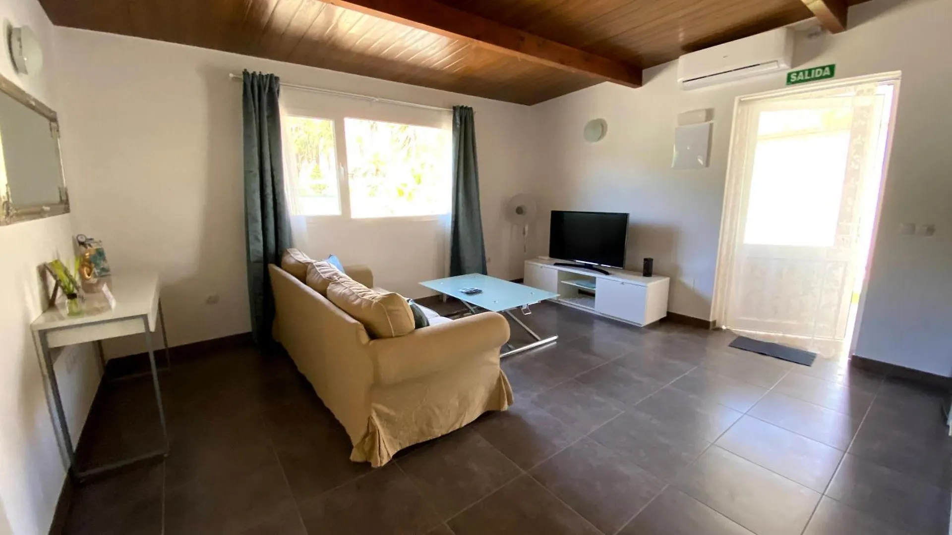 Chalet Spacious Country House In Arteara Near Maspalomas Artedara Spagna